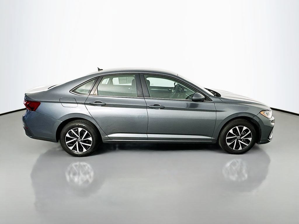 Used 2025 Volkswagen Jetta S FWD image 9