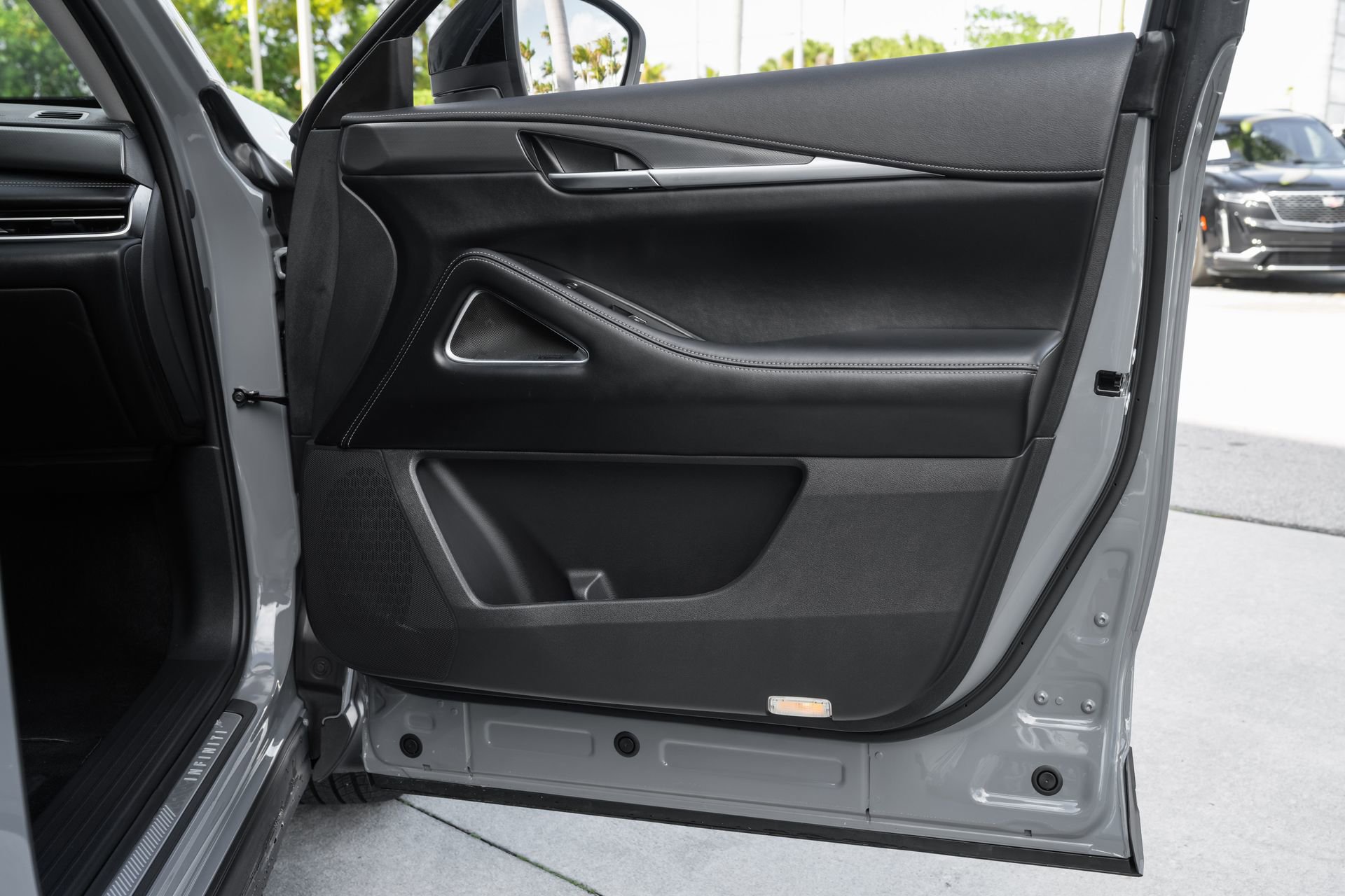 Certified 2026 INFINITI QX60 Luxe w/ Cargo Package FWD image 37