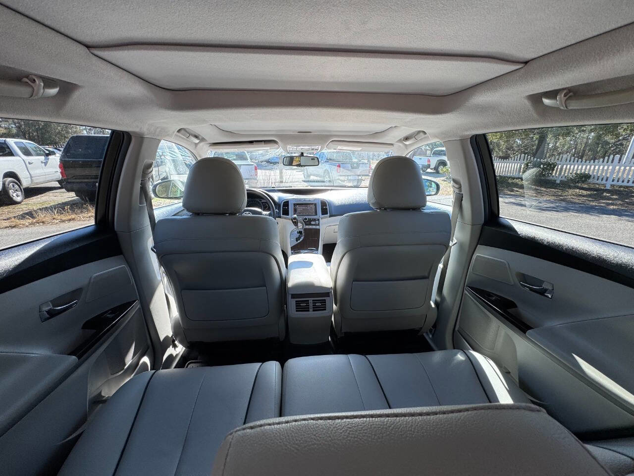 Used 2011 Toyota Venza w/ Convenience Pkg FWD image 42