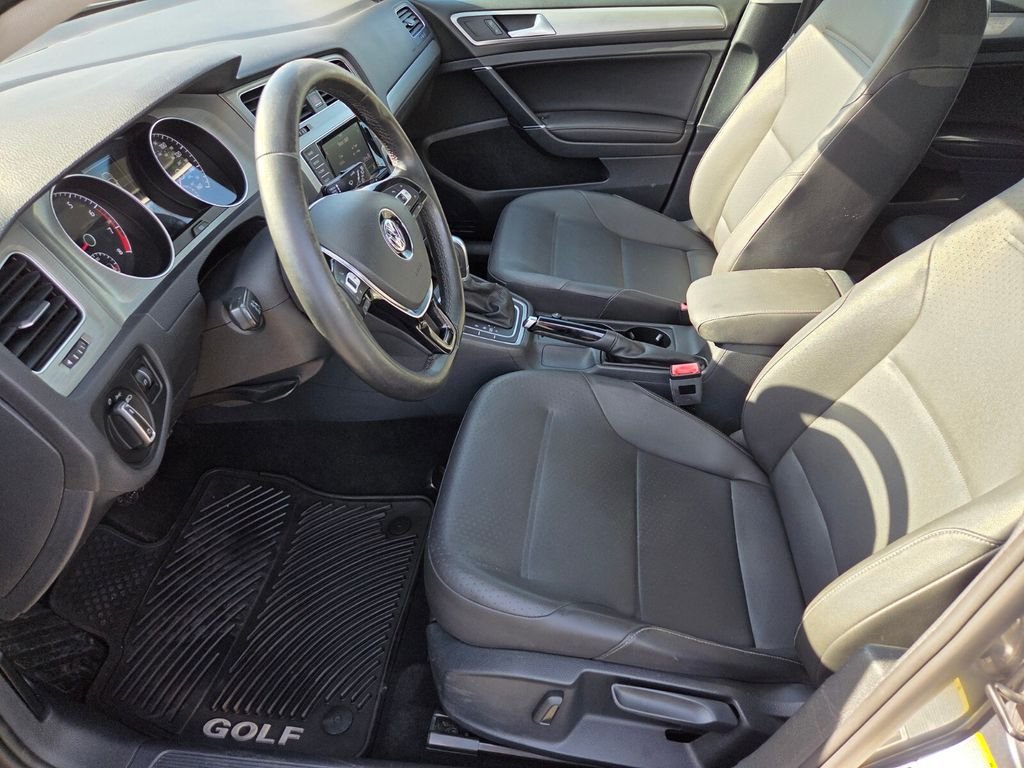 Used 2015 Volkswagen Golf S FWD image 13