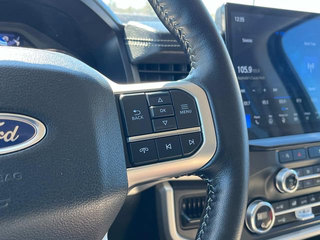 Used 2023 Ford Expedition XLT image 19