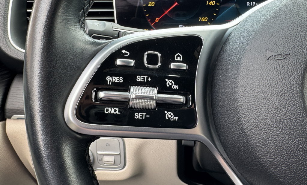 Used 2023 Mercedes-Benz GLE 350 w/ Premium Package image 24