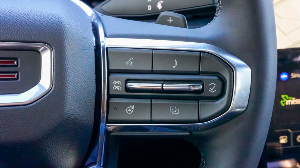 Used 2025 GMC Terrain Elevation image 35