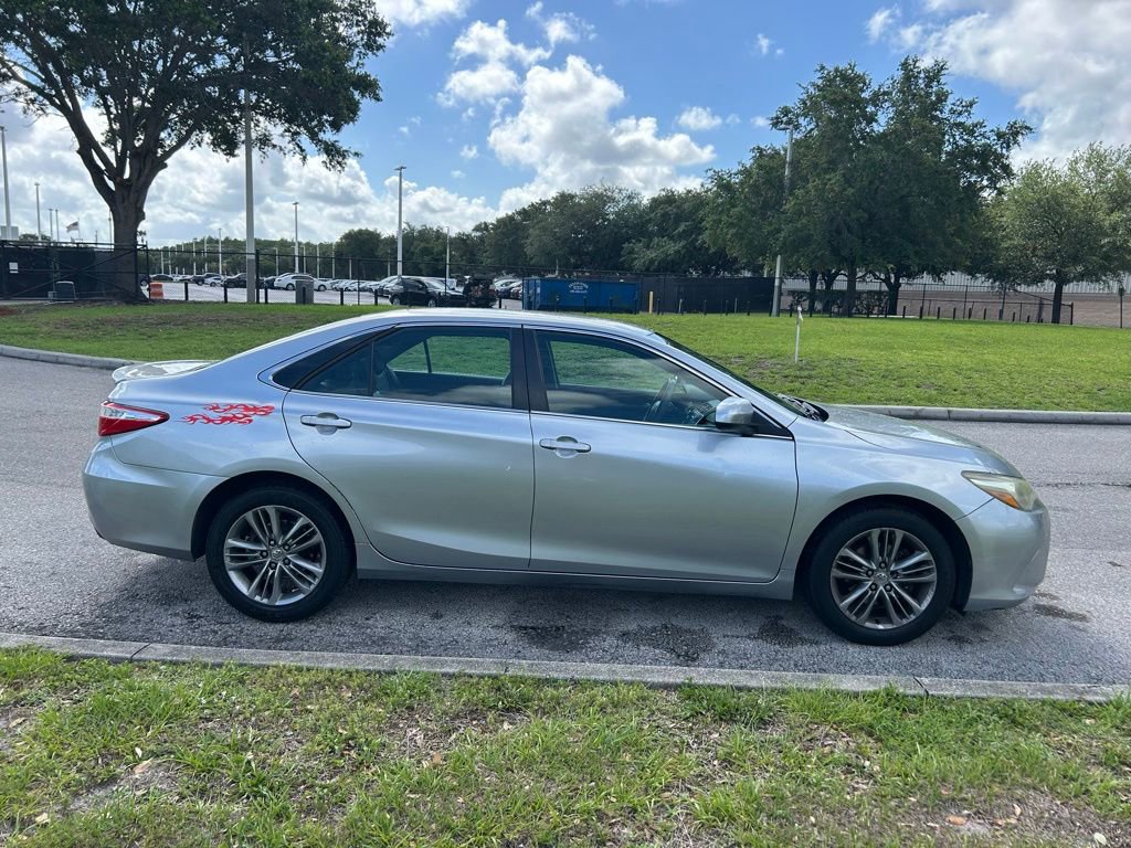 Used 2016 Toyota Camry SE FWD image 7