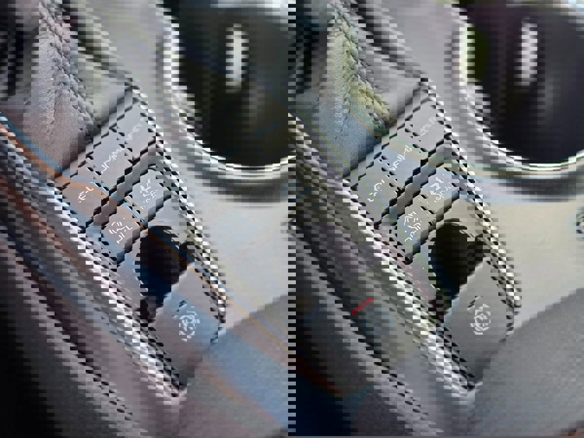 Used 2018 Toyota Camry XLE image 38