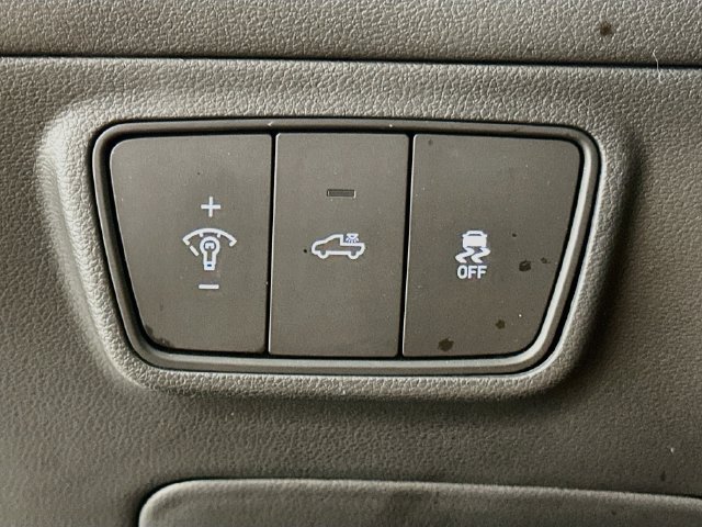 Used 2022 Hyundai Santa Cruz SEL w/ Activity Package FWD image 19