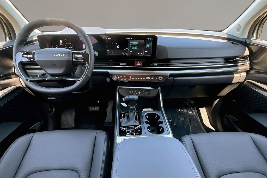 New 2027 Kia Carnival SX Prestige FWD image 5