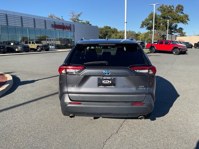 Used 2024 Toyota RAV4 XLE AWD/4WD image 5