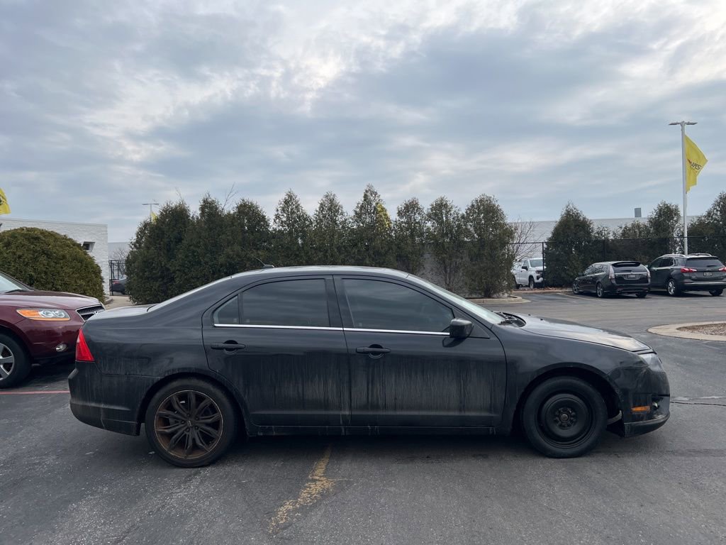 Used 2010 Ford Fusion SEL image 3
