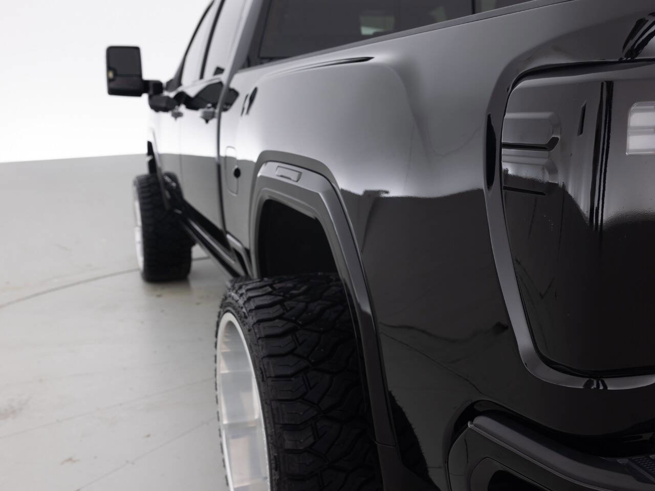 Used 2025 GMC Sierra 2500 Denali w/ Denali Reserve Package image 13