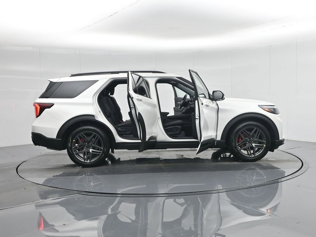 New 2026 Ford Explorer ST w/ Sun And Sound Package image 4