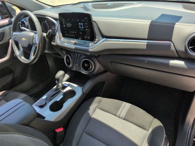 Used 2025 Chevrolet Blazer LT FWD image 31