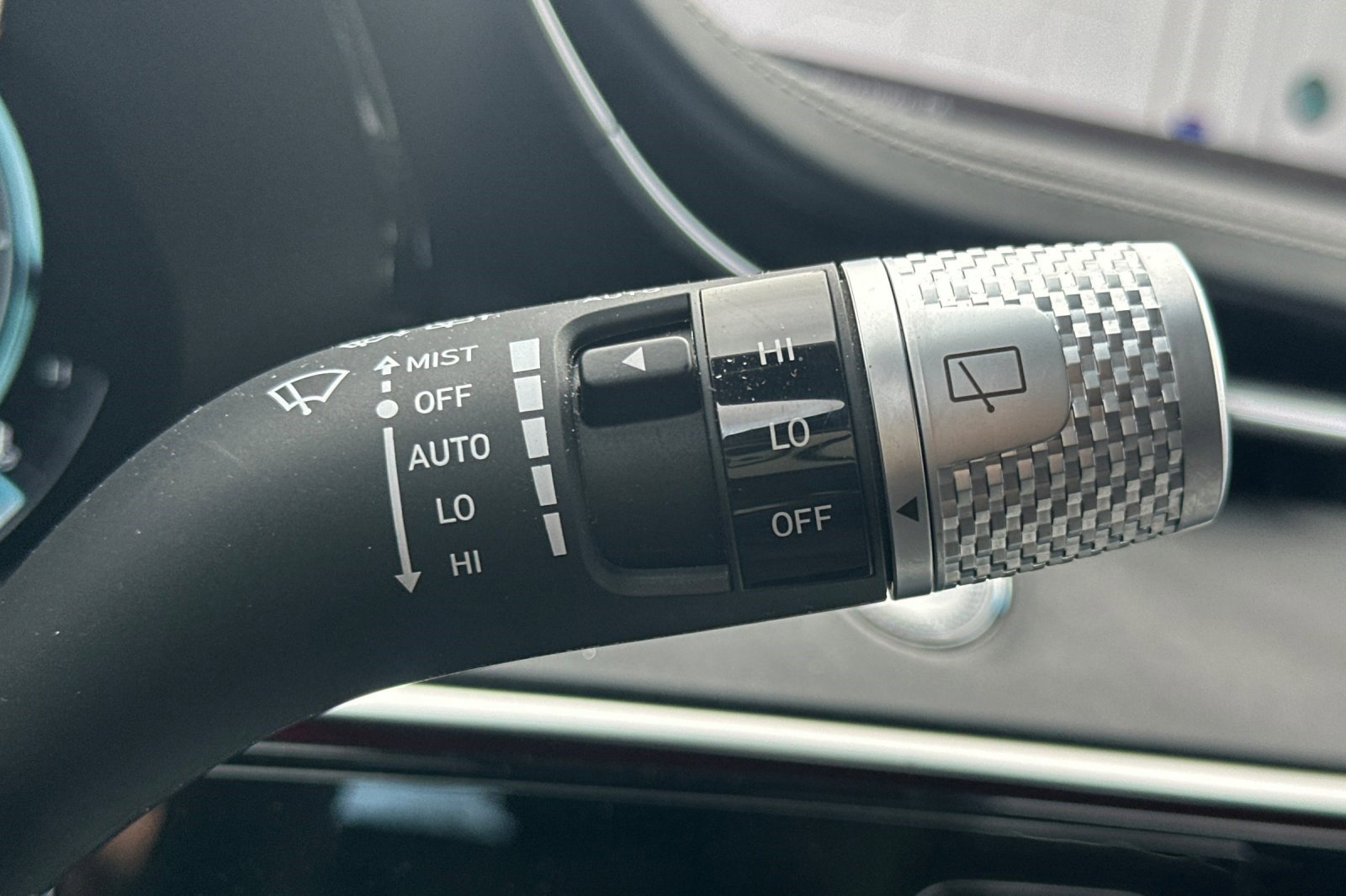 Used 2023 Genesis GV70 2.5T w/ Sport Prestige Package image 35