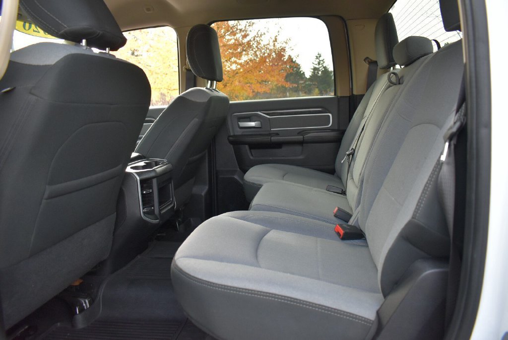 Used 2020 RAM 3500 Big Horn w/ Level 1 Equipment Group AWD/4WD image 32
