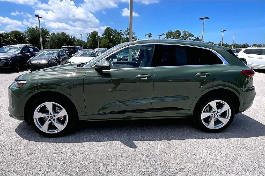 Certified 2025 Audi Q5 Premium w/ Premium Plus AWD/4WD image 8