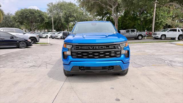 Used 2025 Chevrolet Silverado 1500 Custom w/ Turbomax Blackout Package RWD image 13