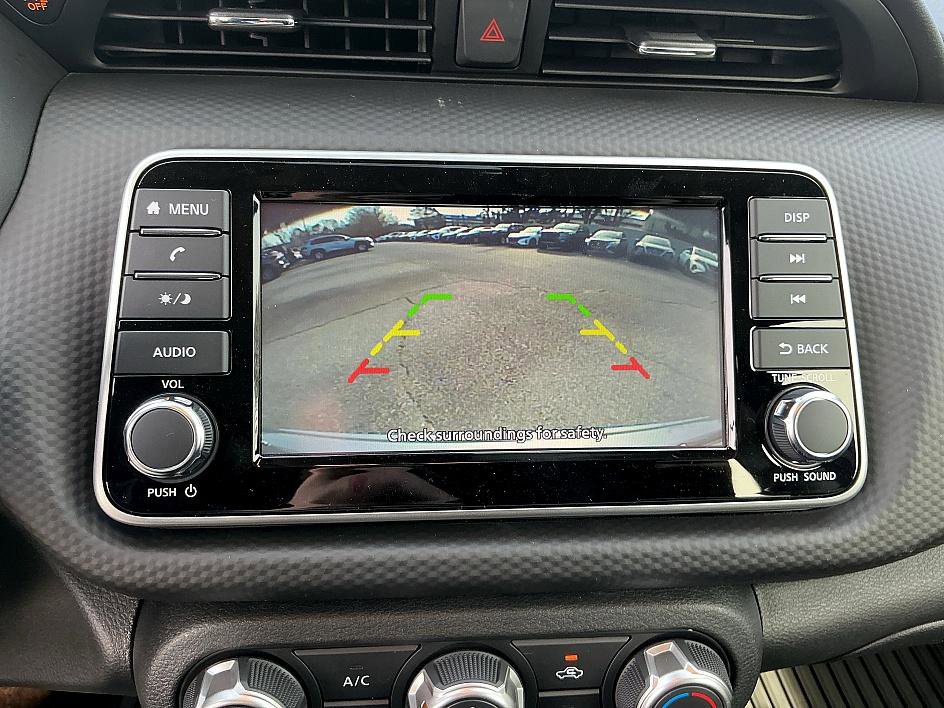 New 2025 Nissan Kicks S image 17