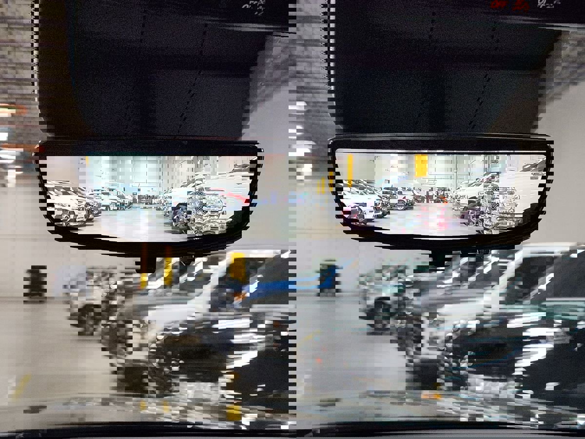 Used 2025 Cadillac Escalade ESV Sport Platinum image 38