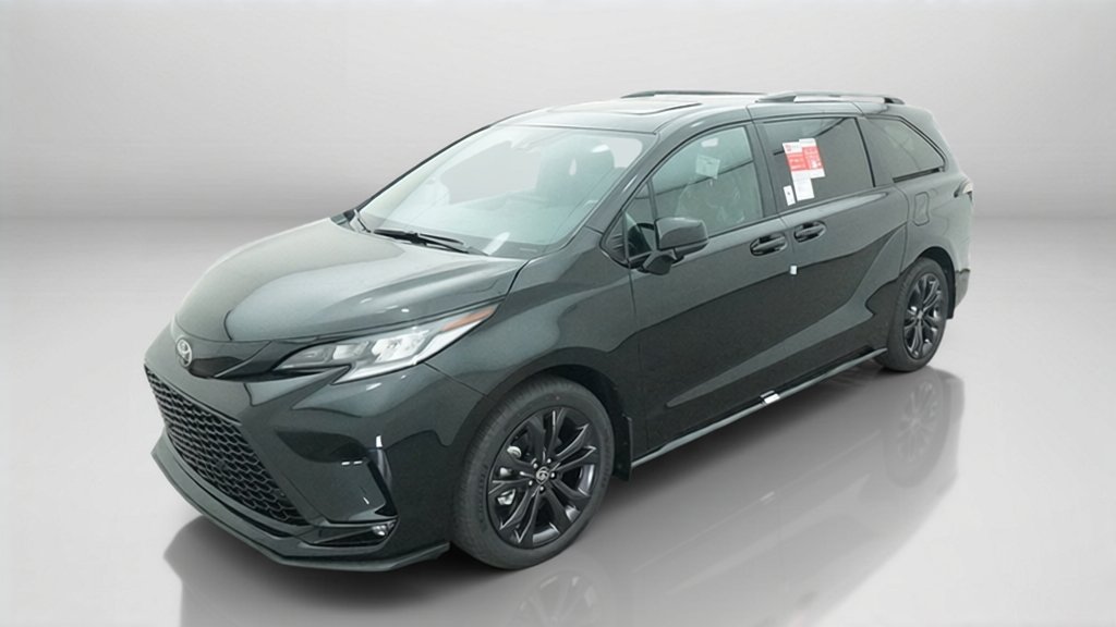 New 2026 Toyota Sienna XSE FWD image 1