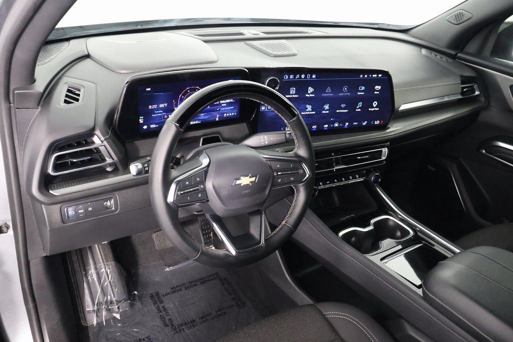 Used 2024 Chevrolet Traverse LT w/ Enhanced Driving Package FWD image 5