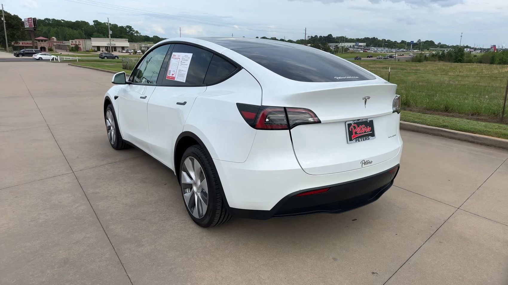 Used 2023 Tesla Model Y Long Range AWD/4WD image 6