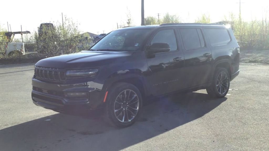 New 2025 Jeep Grand Wagoneer L Series II Obsidian w/ Quick Order Packagew 28T image 4