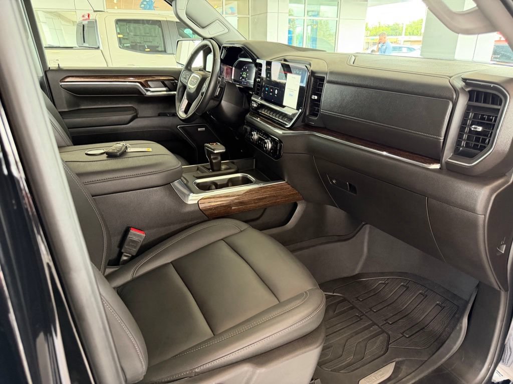 Used 2024 GMC Sierra 1500 Elevation w/ Elevation Premium Package AWD/4WD image 15