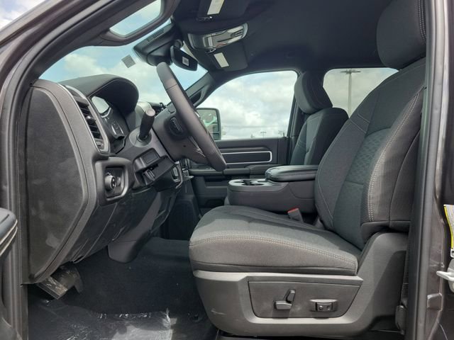 New 2026 RAM 2500 Big Horn AWD/4WD image 11