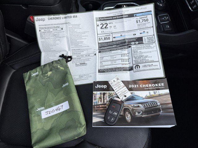 Used 2021 Jeep Cherokee Limited AWD/4WD image 18