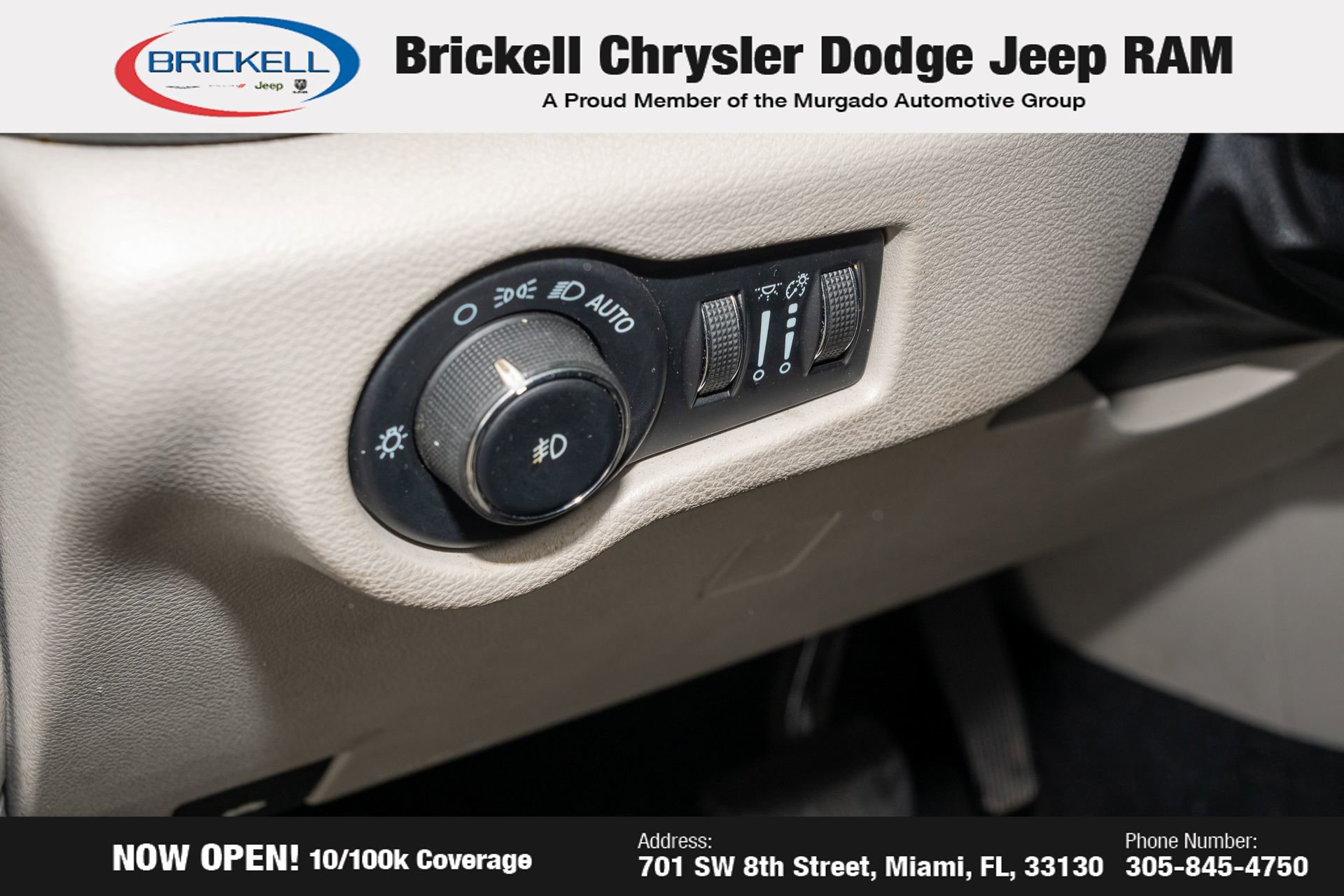 Used 2021 Chrysler Pacifica Touring image 25