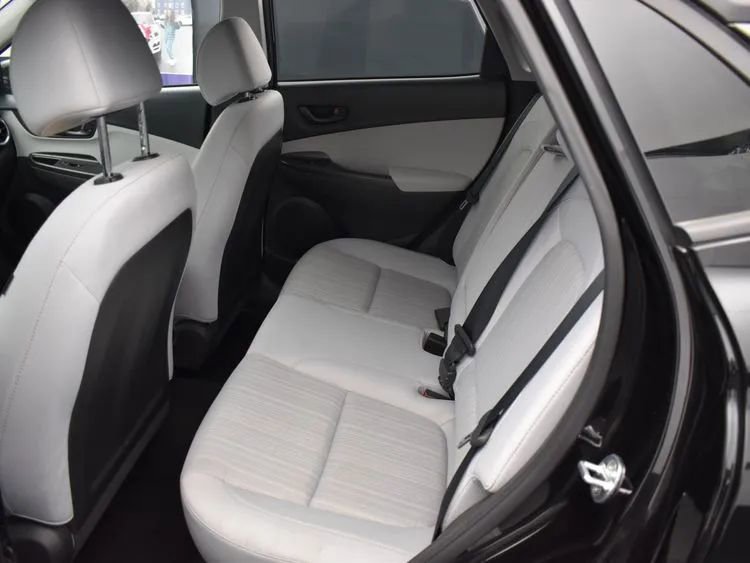 Used 2023 Hyundai Kona SEL AWD/4WD image 15