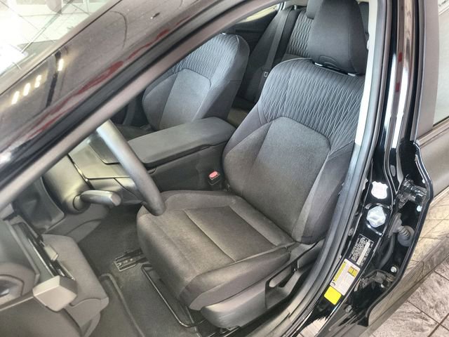 Used 2025 Toyota Camry LE FWD image 11