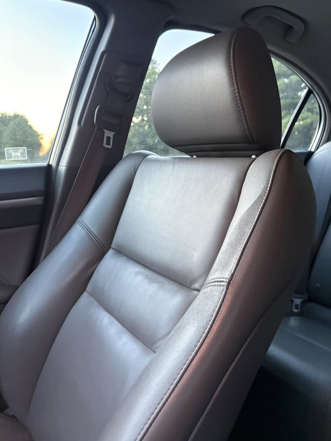 Used 2010 Honda Civic EX-L image 10