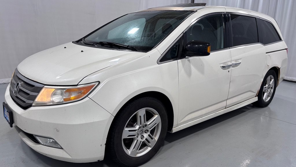Used 2013 Honda Odyssey Touring image 1