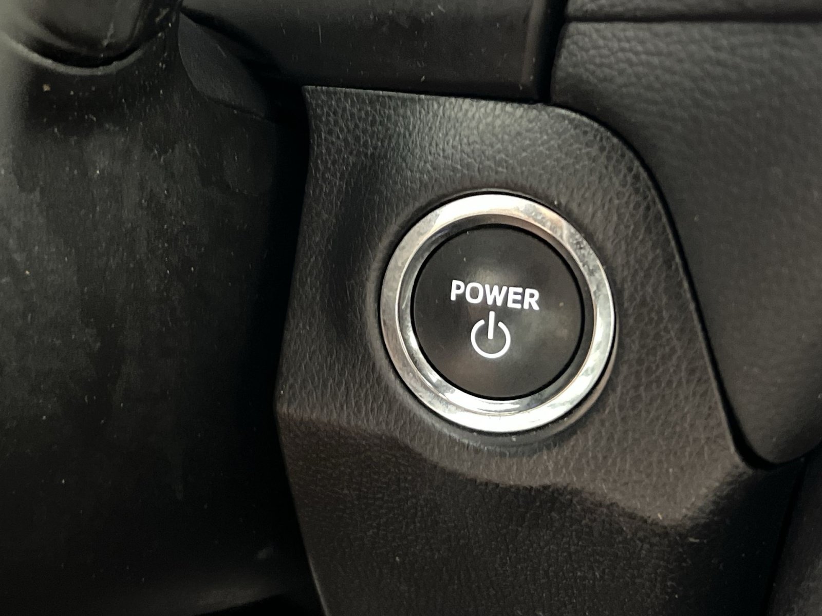 Used 2025 Toyota RAV4 XLE AWD/4WD image 35