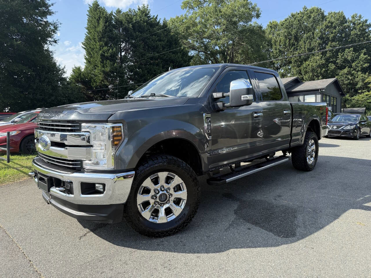 Used 2019 Ford F250 Lariat w/ Chrome Package image 1
