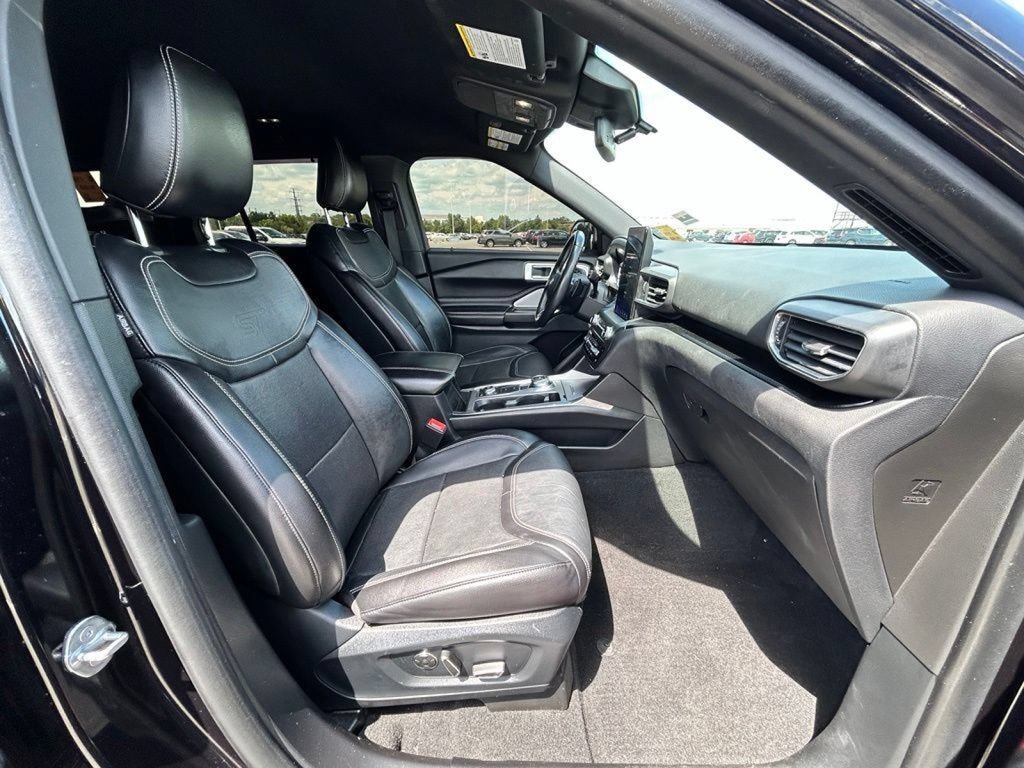 Used 2020 Ford Explorer ST w/ ST Street Pack AWD/4WD image 11