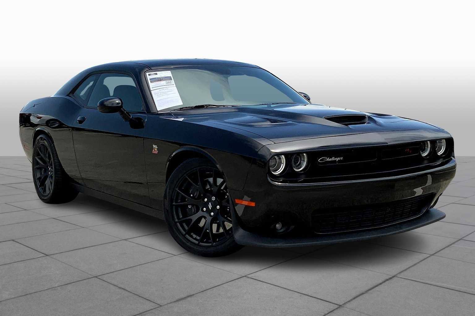 Used 2019 Dodge Challenger R/T Scat Pack w/ Dynamics Package RWD image 3