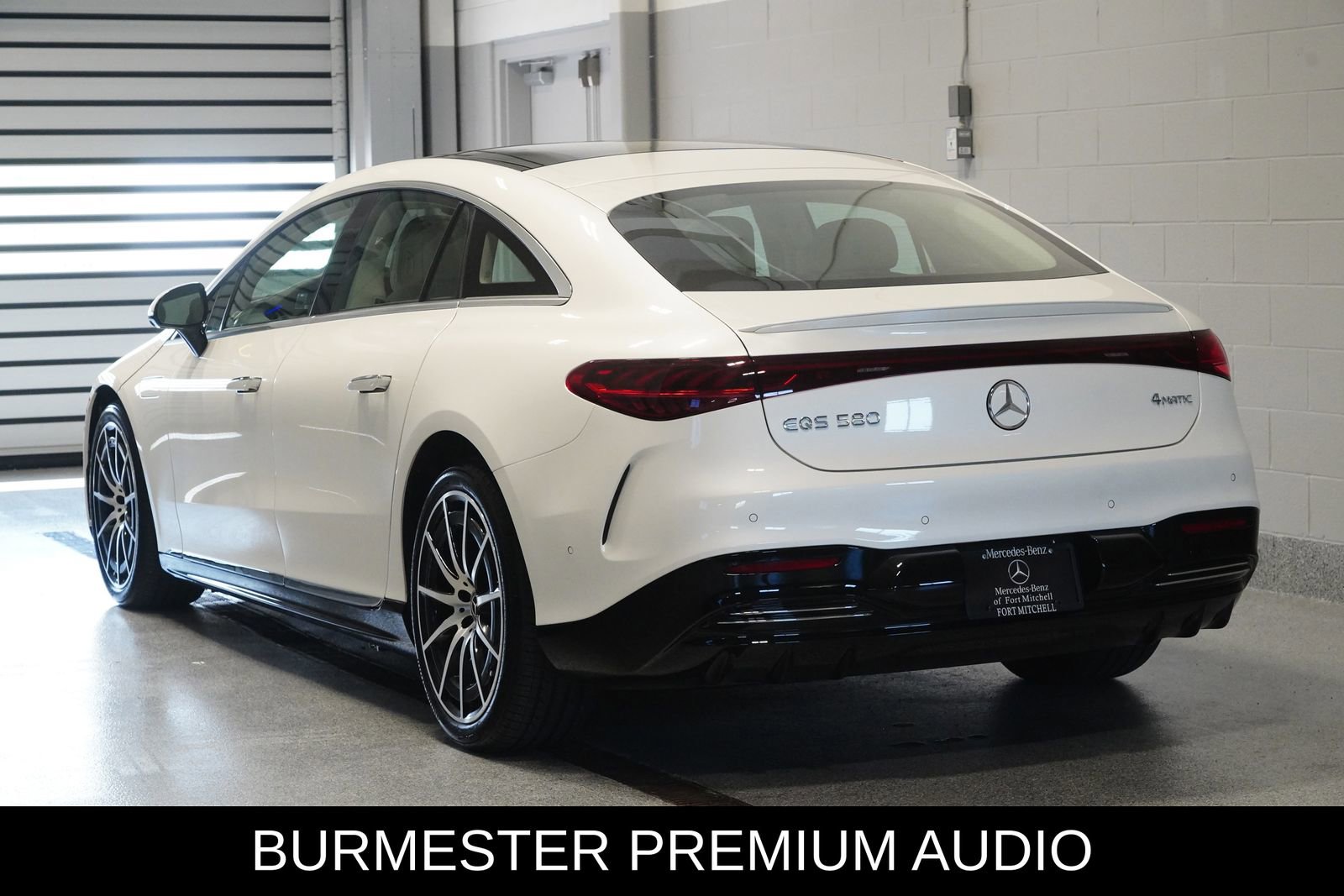 Used 2023 Mercedes-Benz EQS 580 4MATIC Sedan image 4