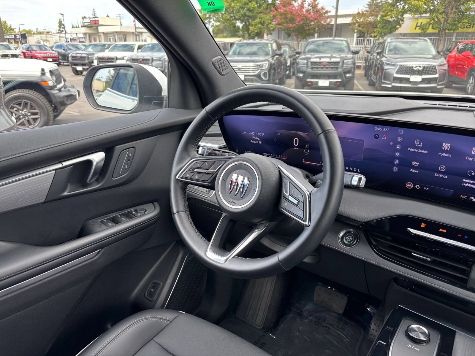 Used 2025 Buick Enclave Preferred AWD/4WD image 37