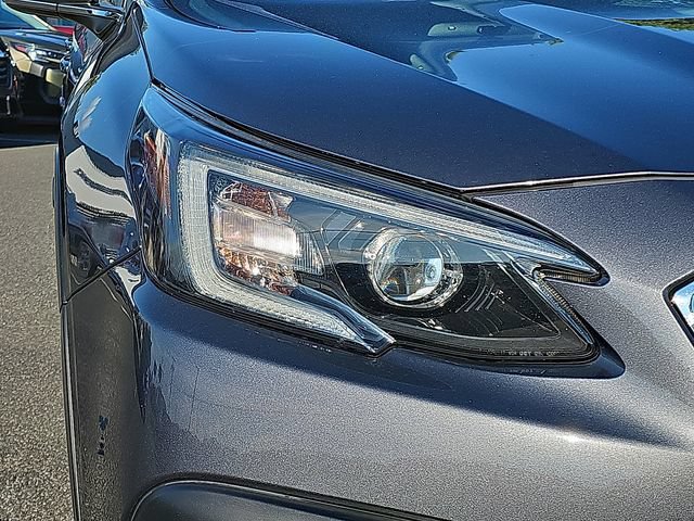 Used 2022 Subaru Outback Premium AWD/4WD image 9