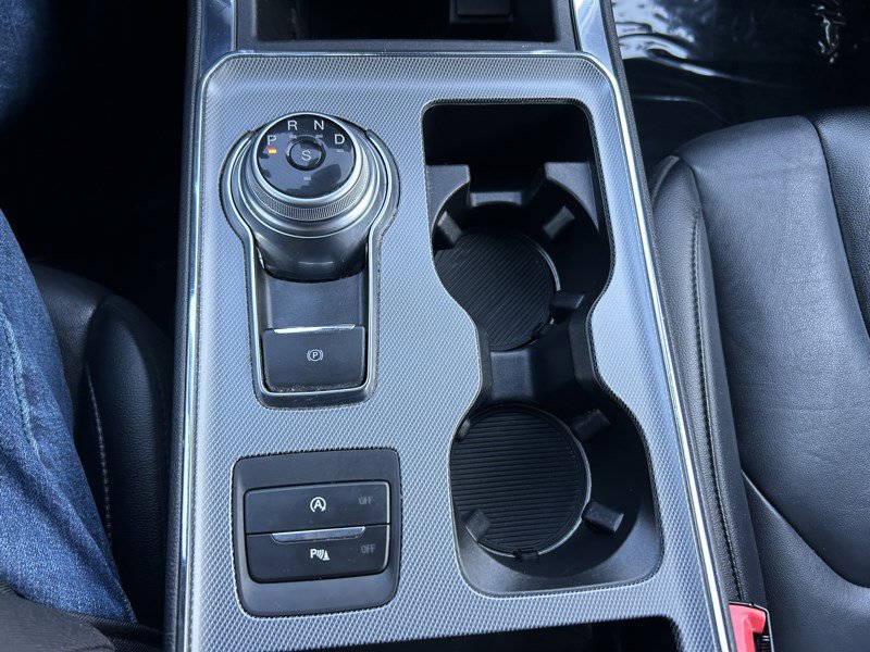 Used 2022 Ford Edge Titanium image 22