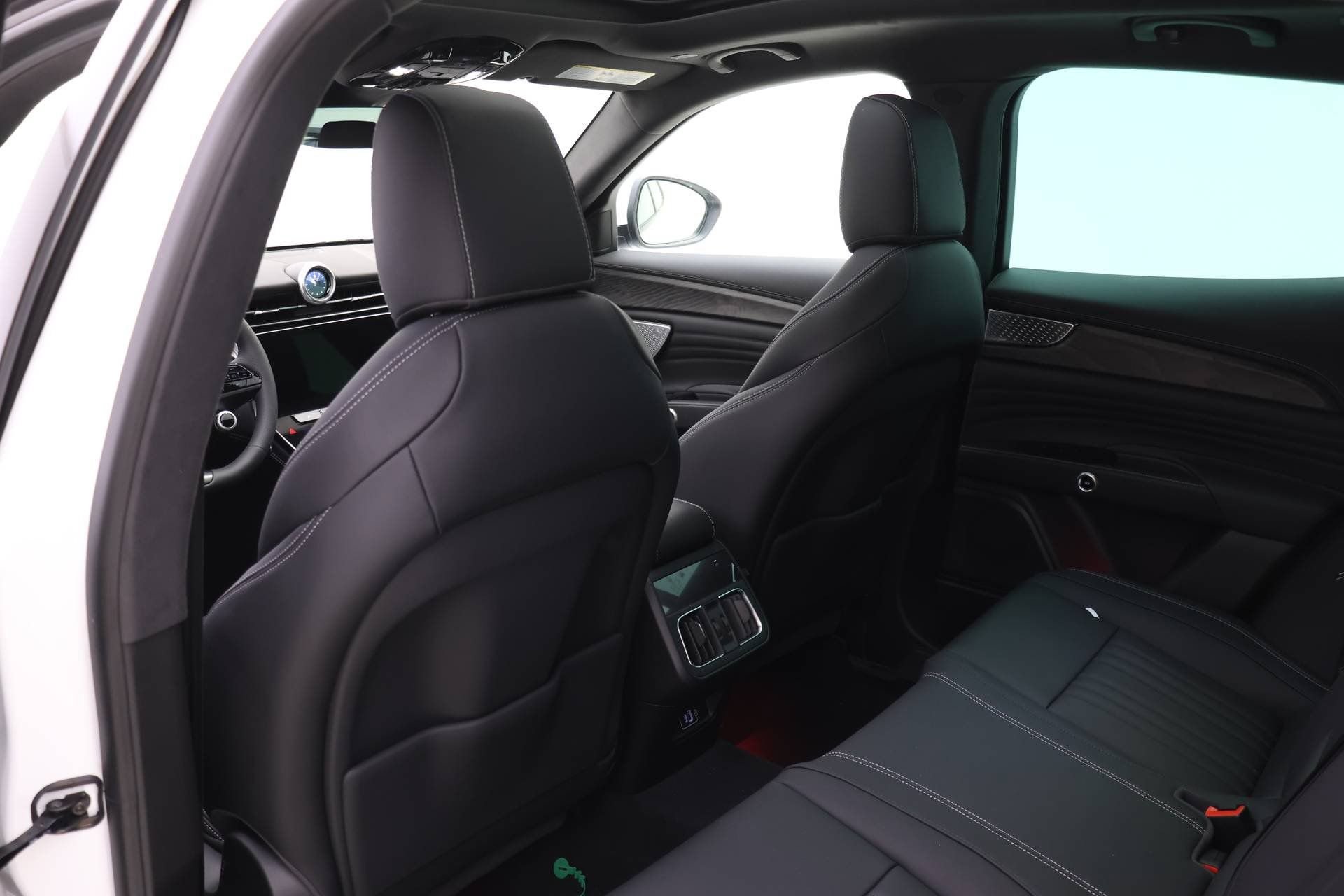 New 2025 Maserati Grecale Modena image 11