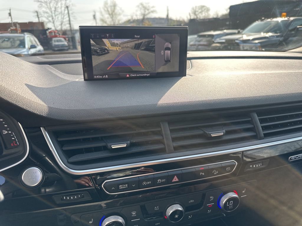Used 2018 Audi Q7 3.0T Premium Plus w/ Premium Plus Package image 19