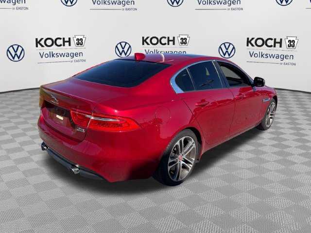 Used 2017 Jaguar XE Premium AWD/4WD image 8