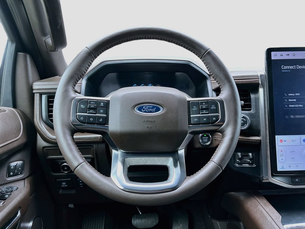 Used 2024 Ford Expedition Max King Ranch RWD image 11
