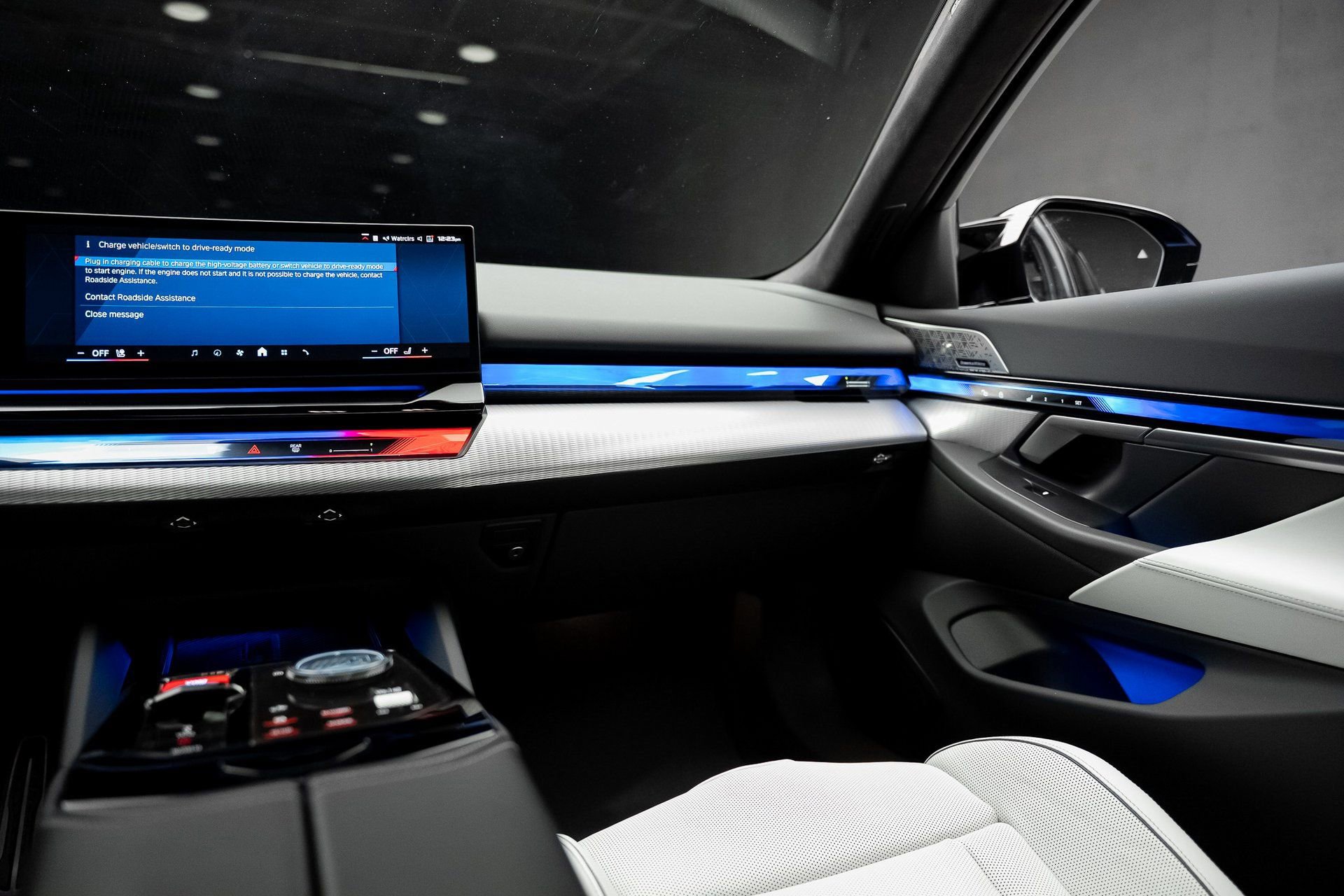 Used 2025 BMW M5 image 43