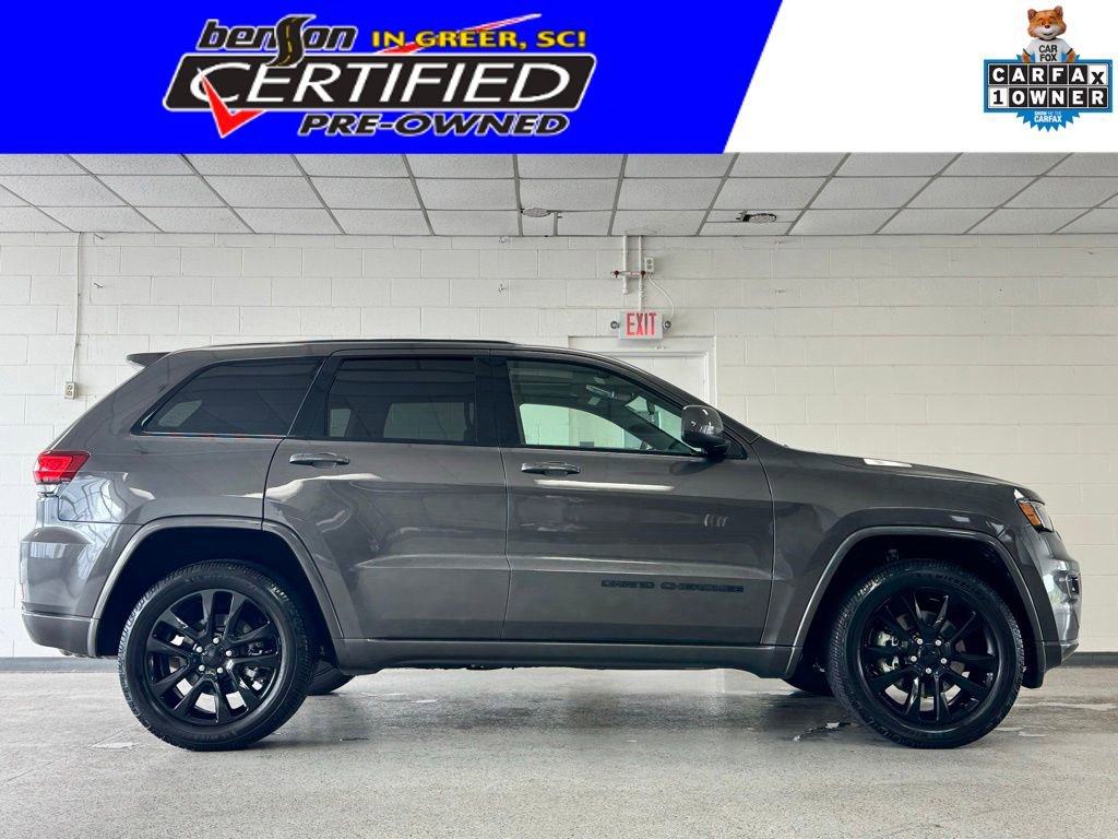 Used 2021 Jeep Grand Cherokee Laredo X AWD/4WD image 1