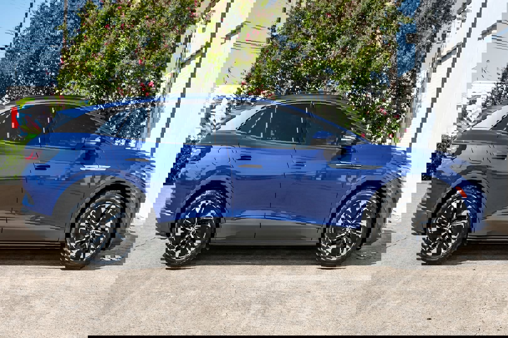 Used 2021 Volkswagen ID.4 Pro S image 8