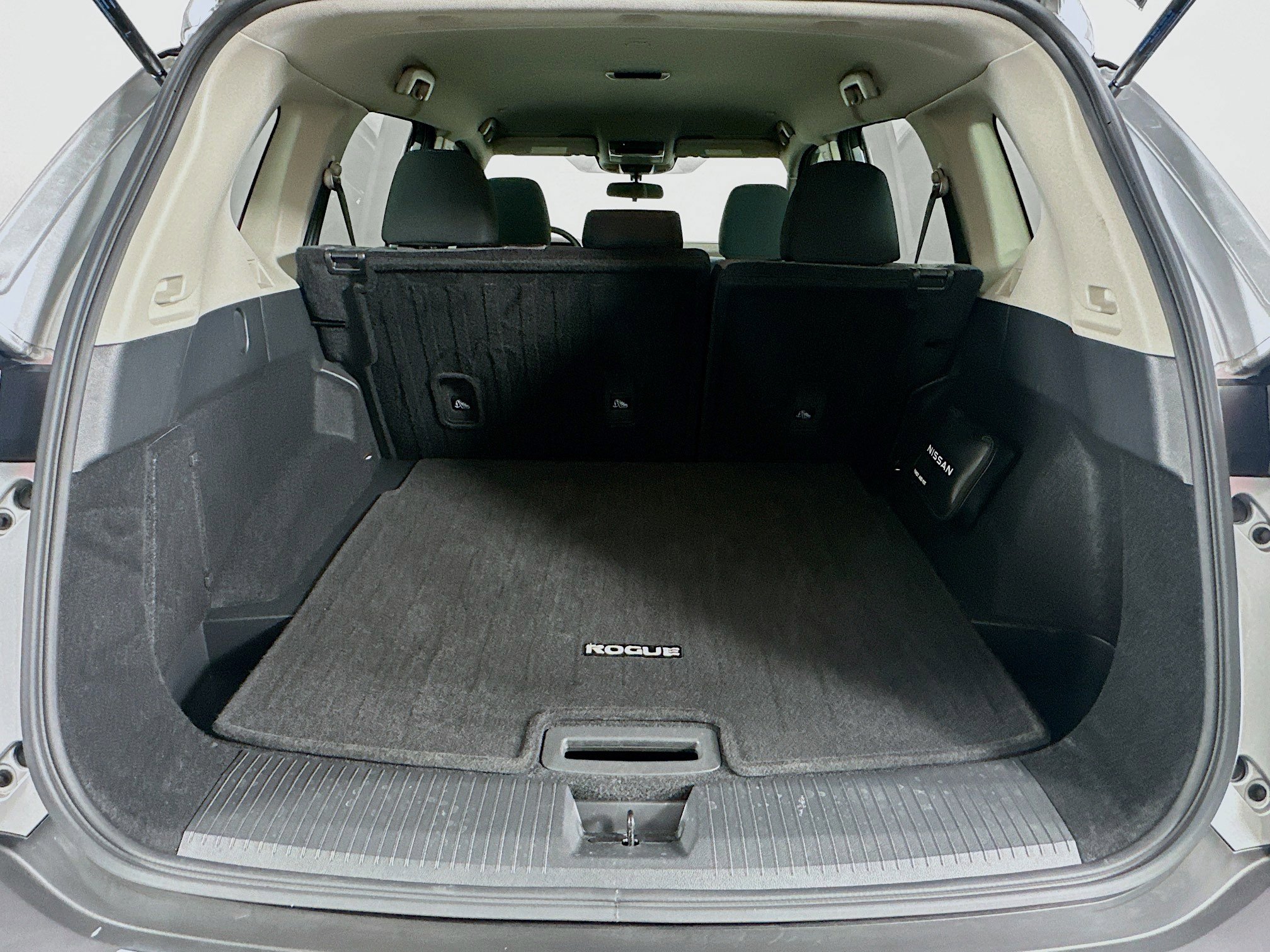 Used 2023 Nissan Rogue SV FWD image 28